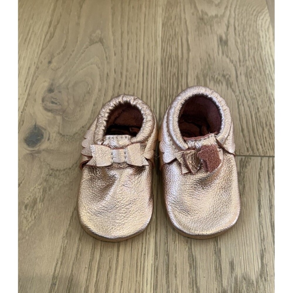 Freshly Picked Girls Baby Shoes Moccasins Pink  Leather Soft Sole Fringe Size 7